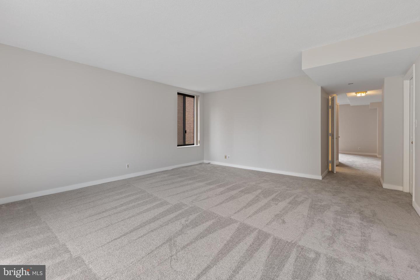 1099 22nd St Nw #601 Property Photo 17