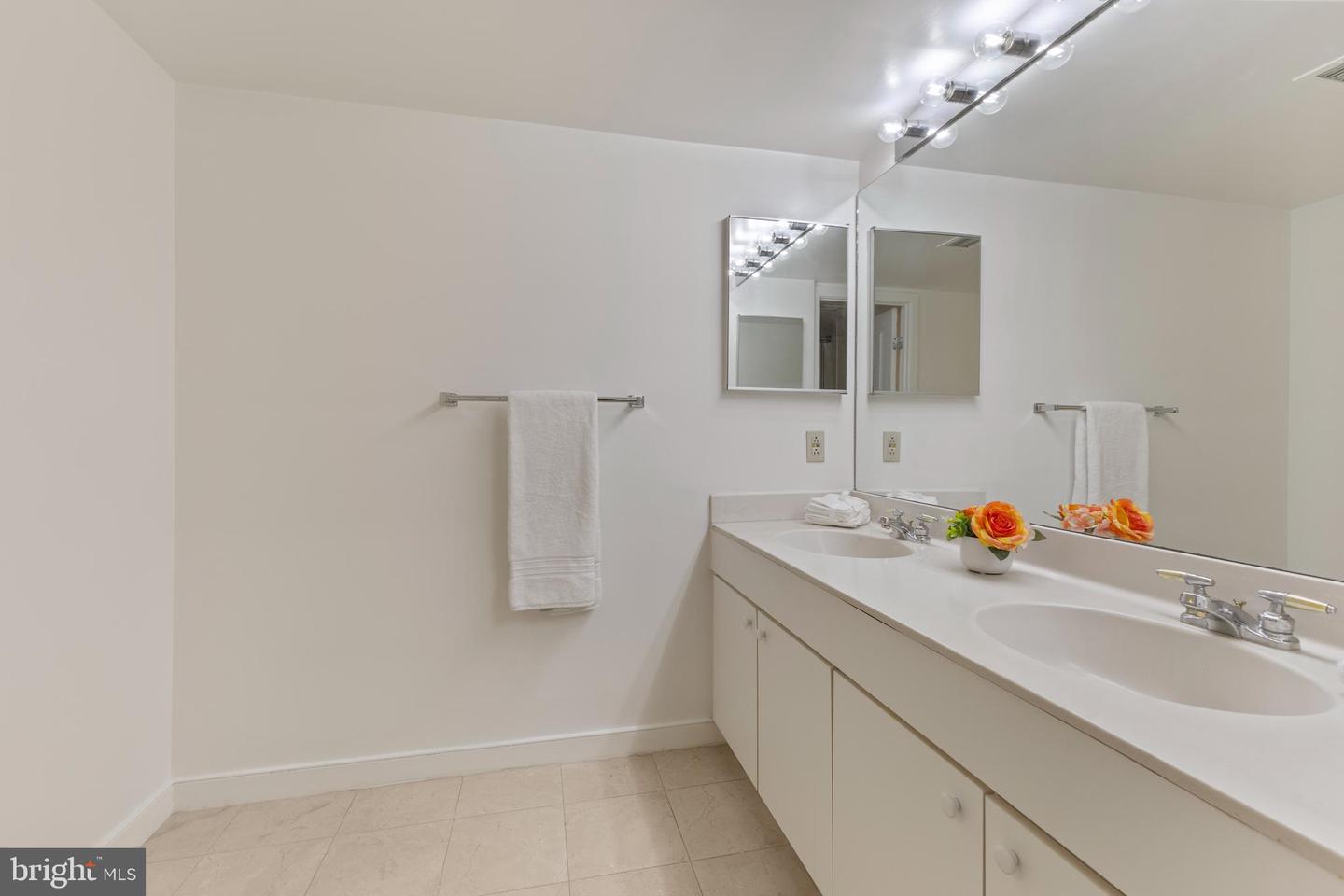 1099 22nd St Nw #601 Property Photo 29