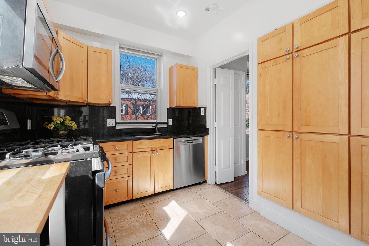 3256 Q St Nw Property Photo 7