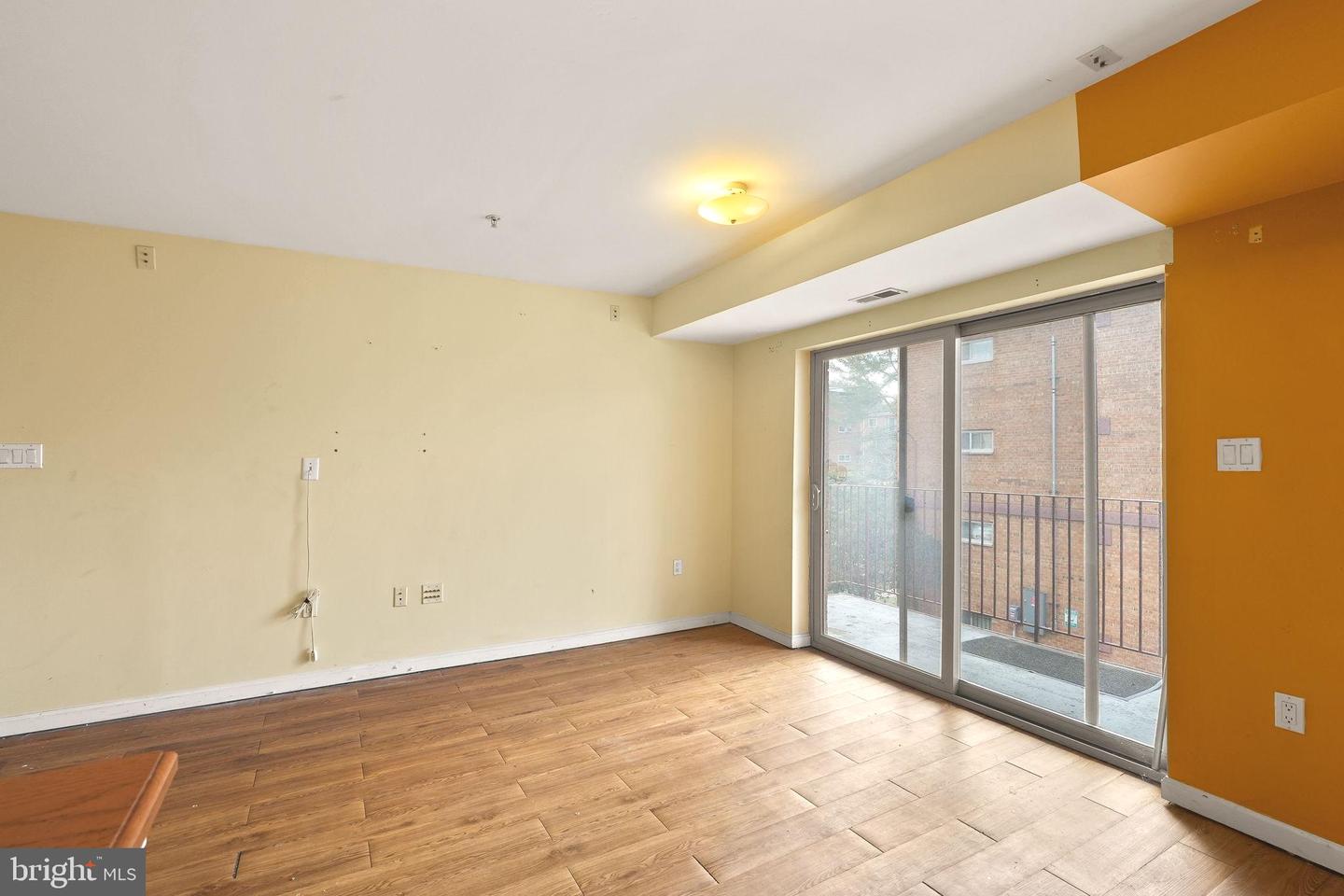 4116 Ames St Ne #203 Property Photo 8