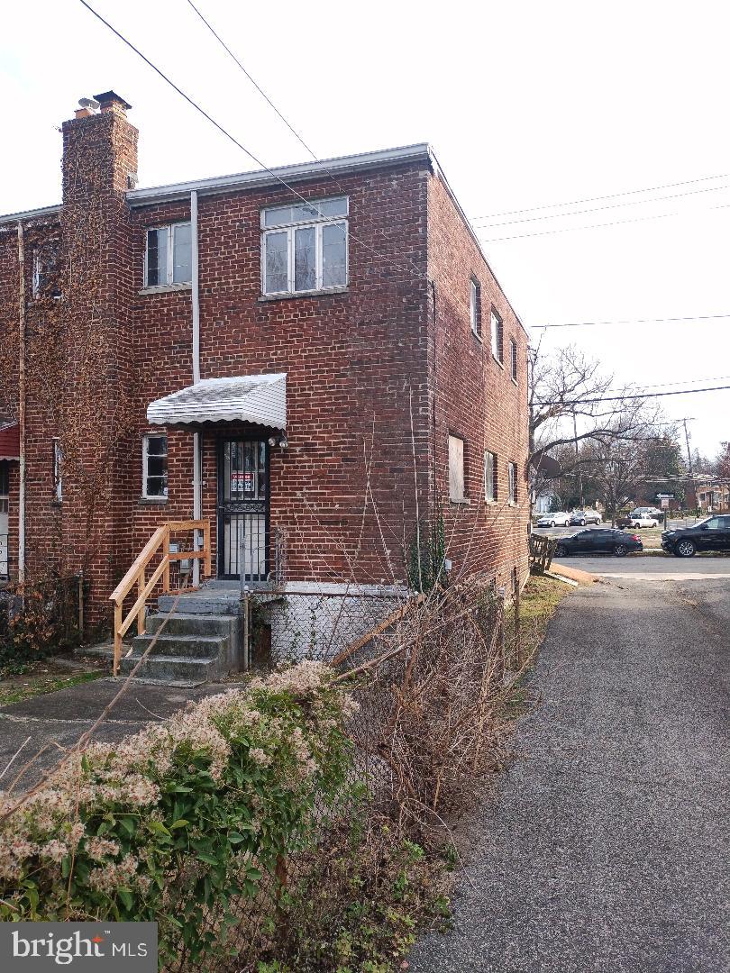 38 Sheridan St Ne Property Photo 6
