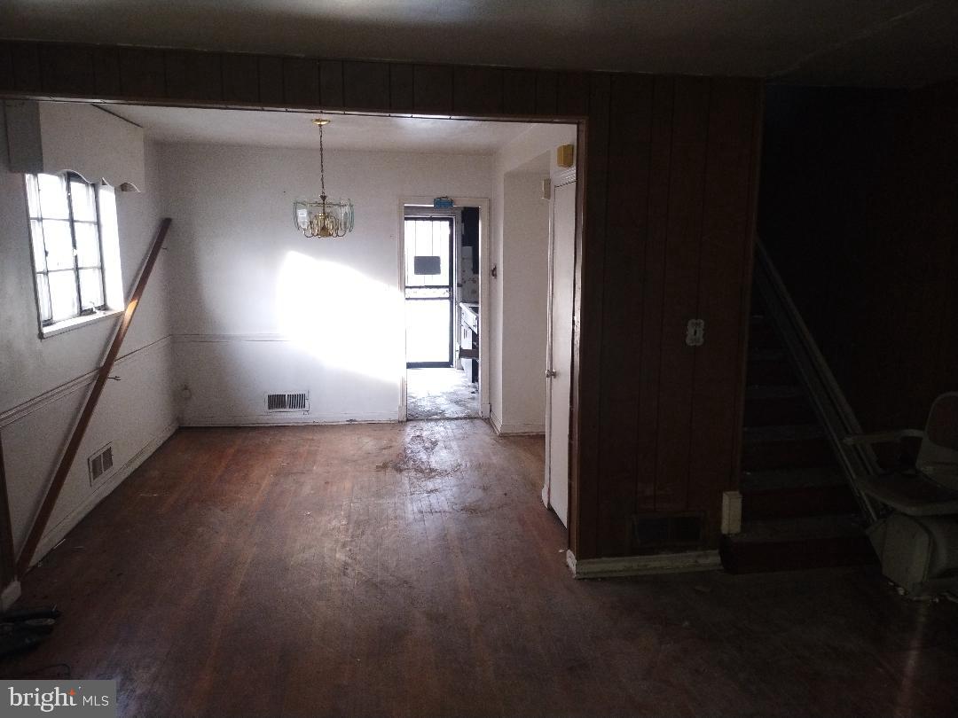 38 Sheridan St Ne Property Photo 12