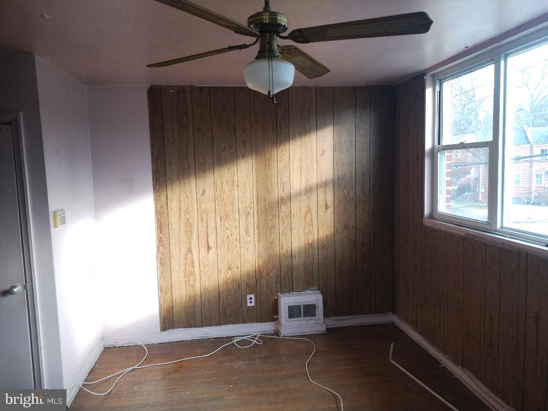 38 Sheridan St Ne Property Photo 14