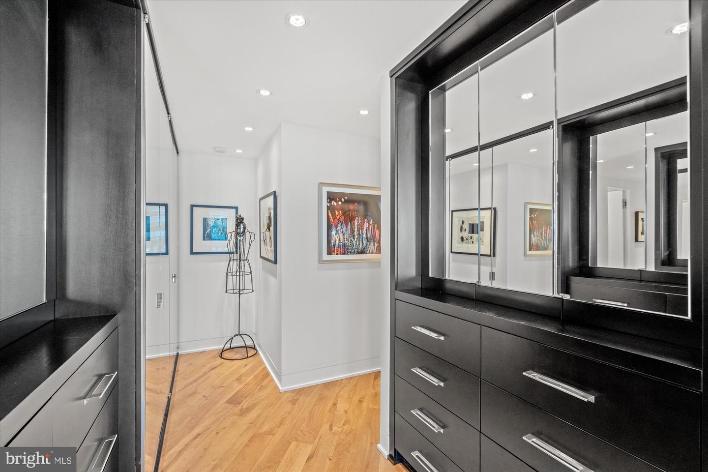 700 New Hampshire Ave Nw #708/709 Property Photo 30