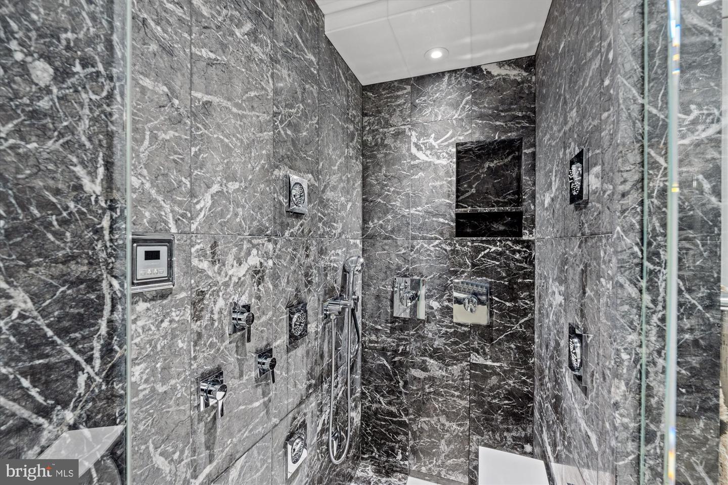 700 New Hampshire Ave Nw #708/709 Property Photo 32