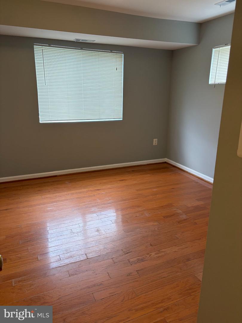 4110 Ames St Ne #102 Property Photo 6