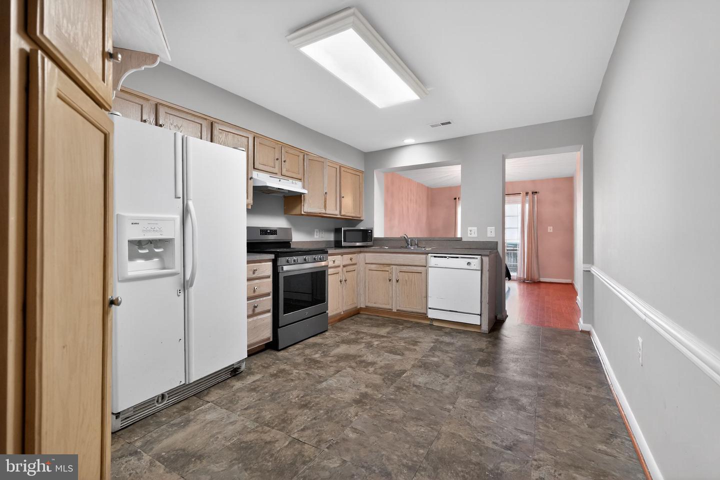1718 Montana Ave Ne #1718 Property Photo 5