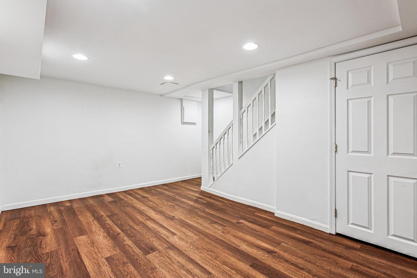 836 Division Ave Ne Property Photo 24