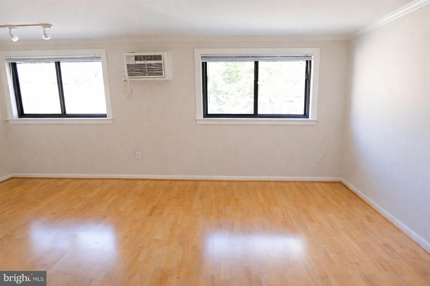 3101 Naylor Rd Se #304 Property Photo 8