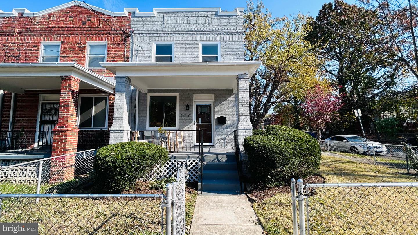 1440 18TH PL SE Property Photo 1