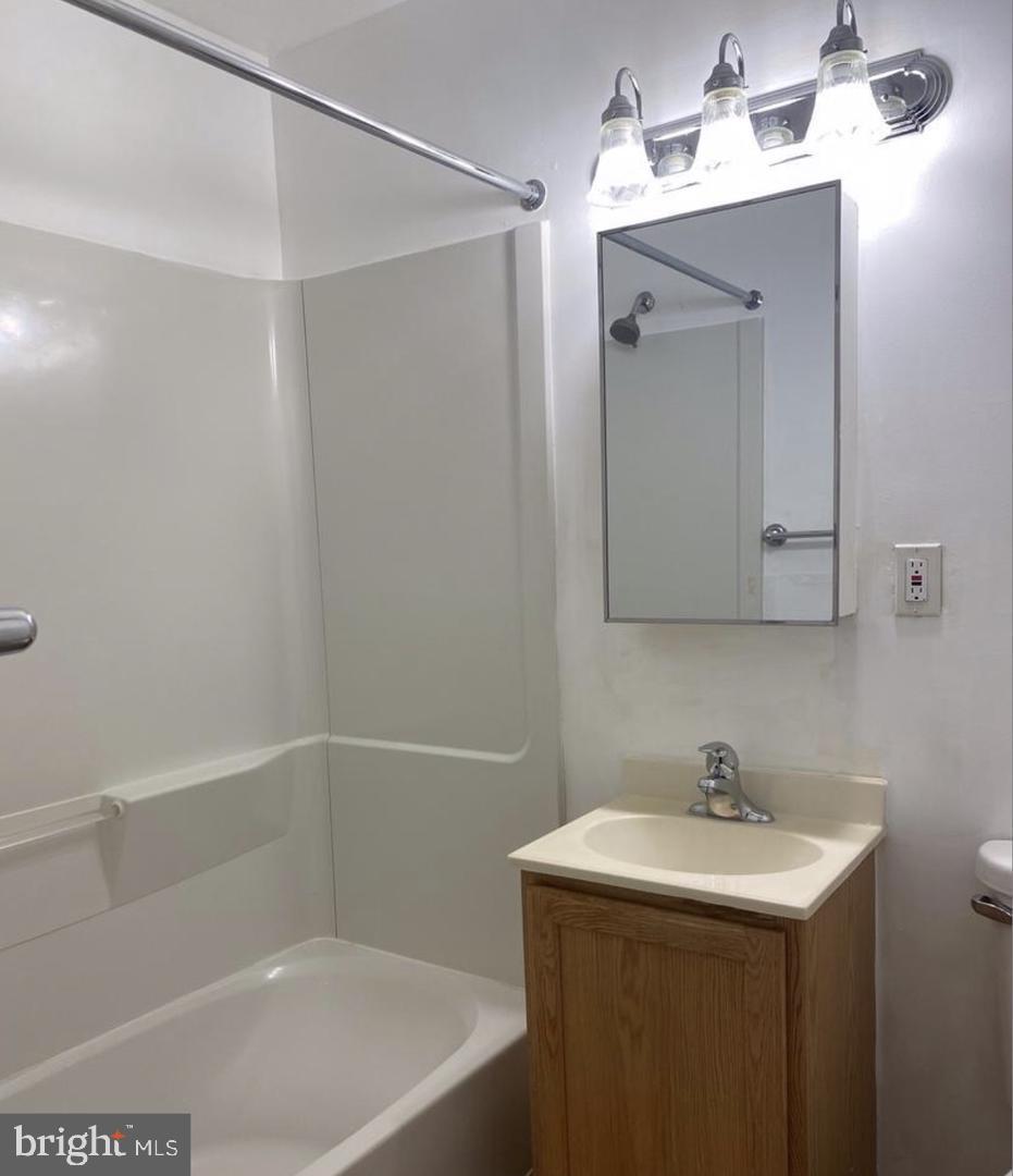 625 A Chesapeake St Se #101 Property Photo 13