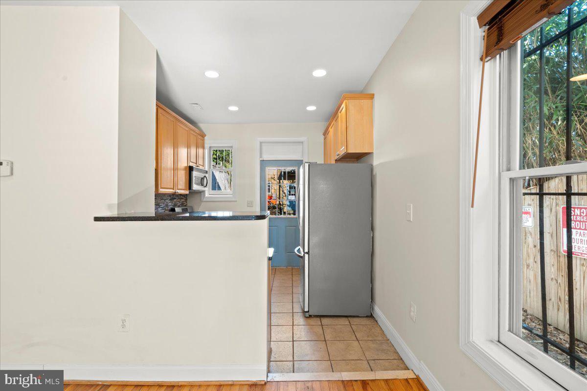 1254 Florida Ave Ne Property Photo 6