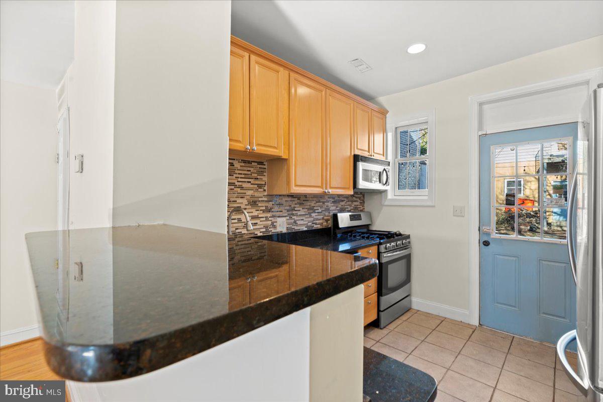 1254 Florida Ave Ne Property Photo 7