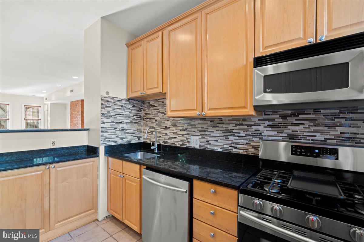 1254 Florida Ave Ne Property Photo 8