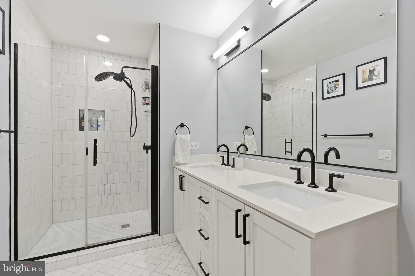 1211 Van St Se #1313 Property Photo 12