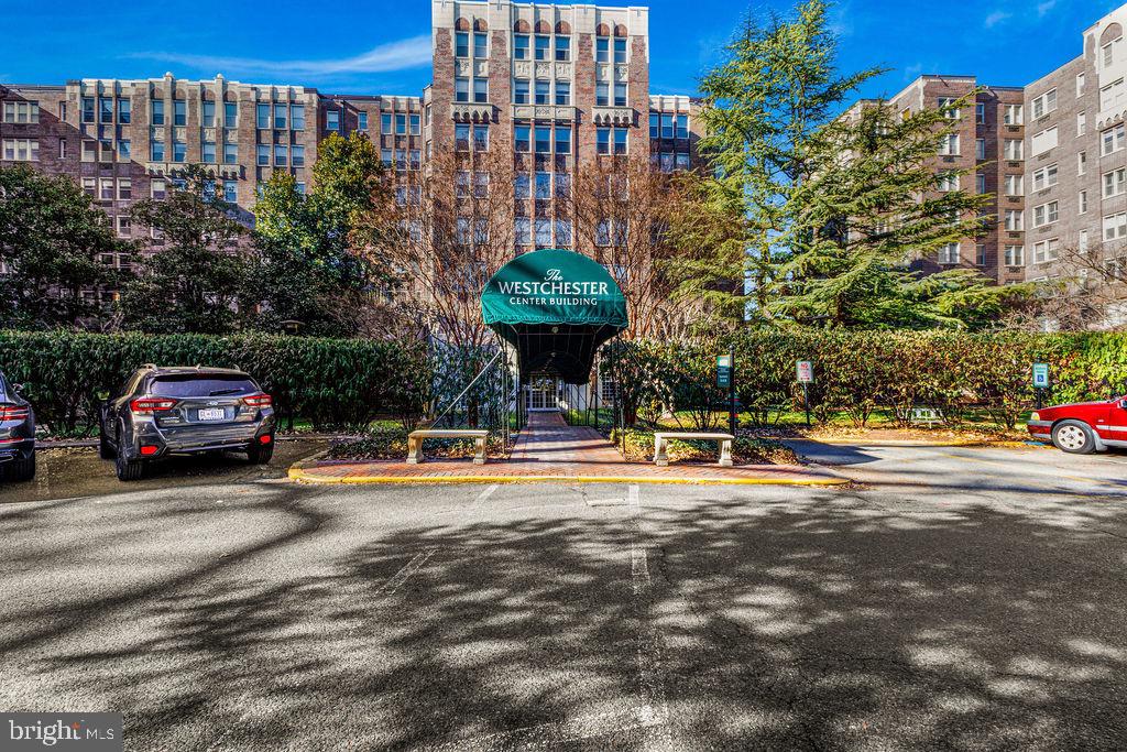 4000 Cathedral Ave Nw #218b Property Photo 12