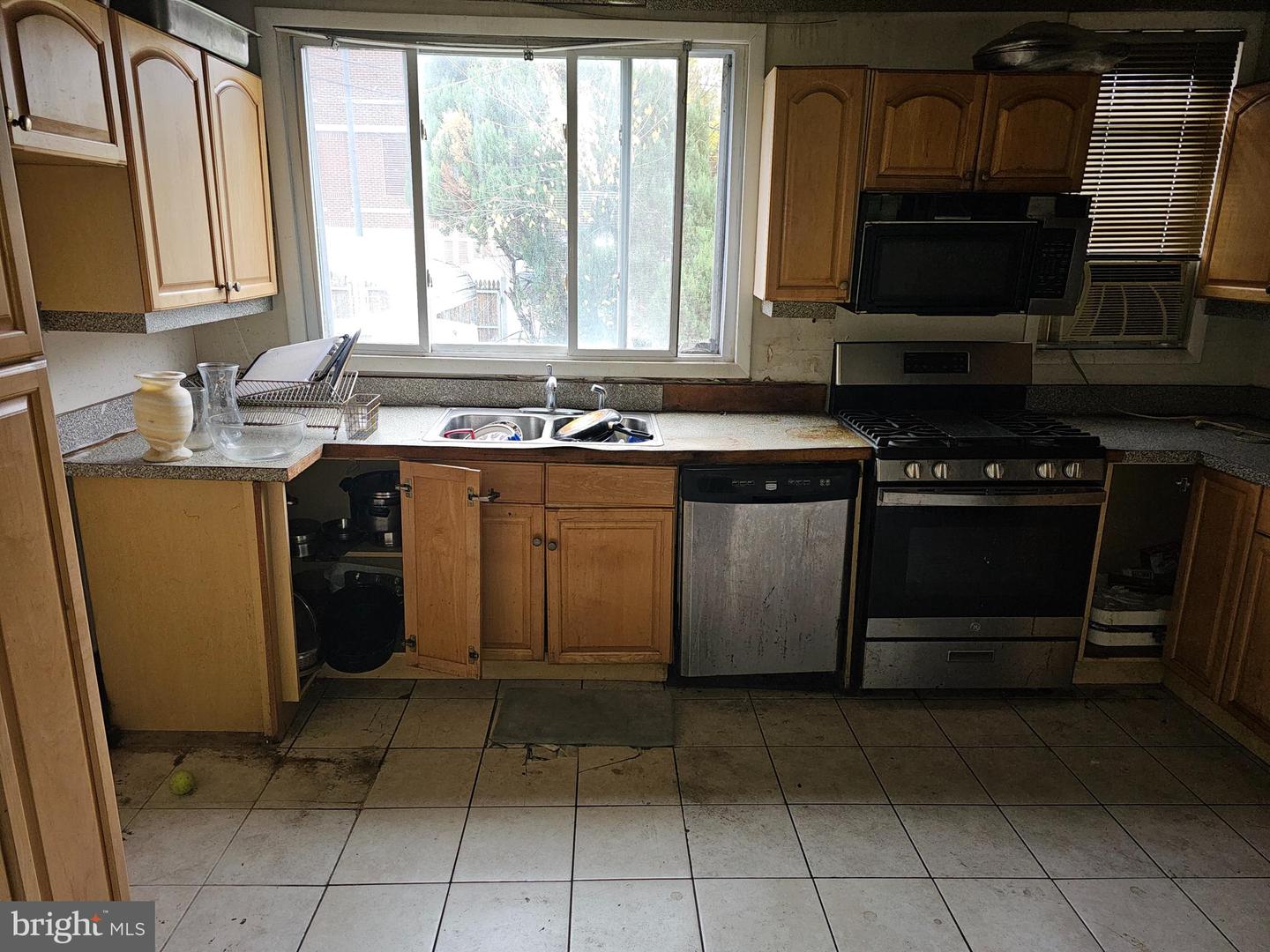 3809 10th St Nw Property Photo 4