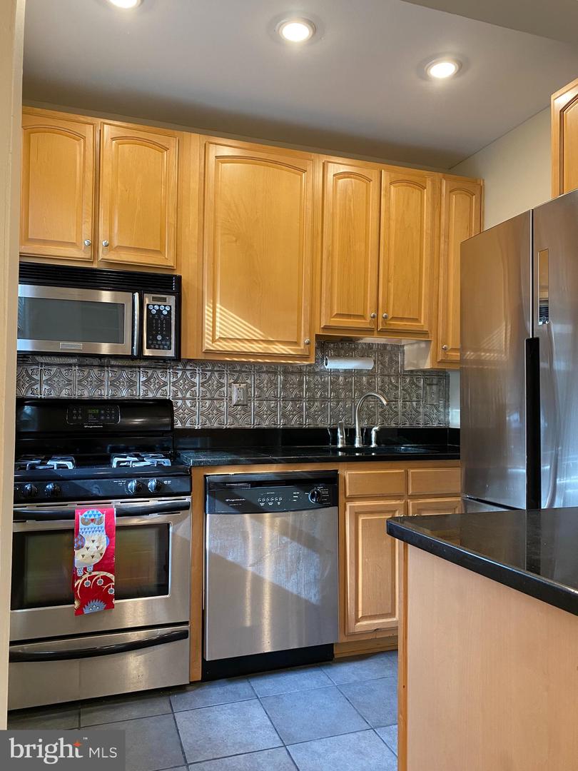3026 Wisconsin Ave Nw #109 Property Photo 10