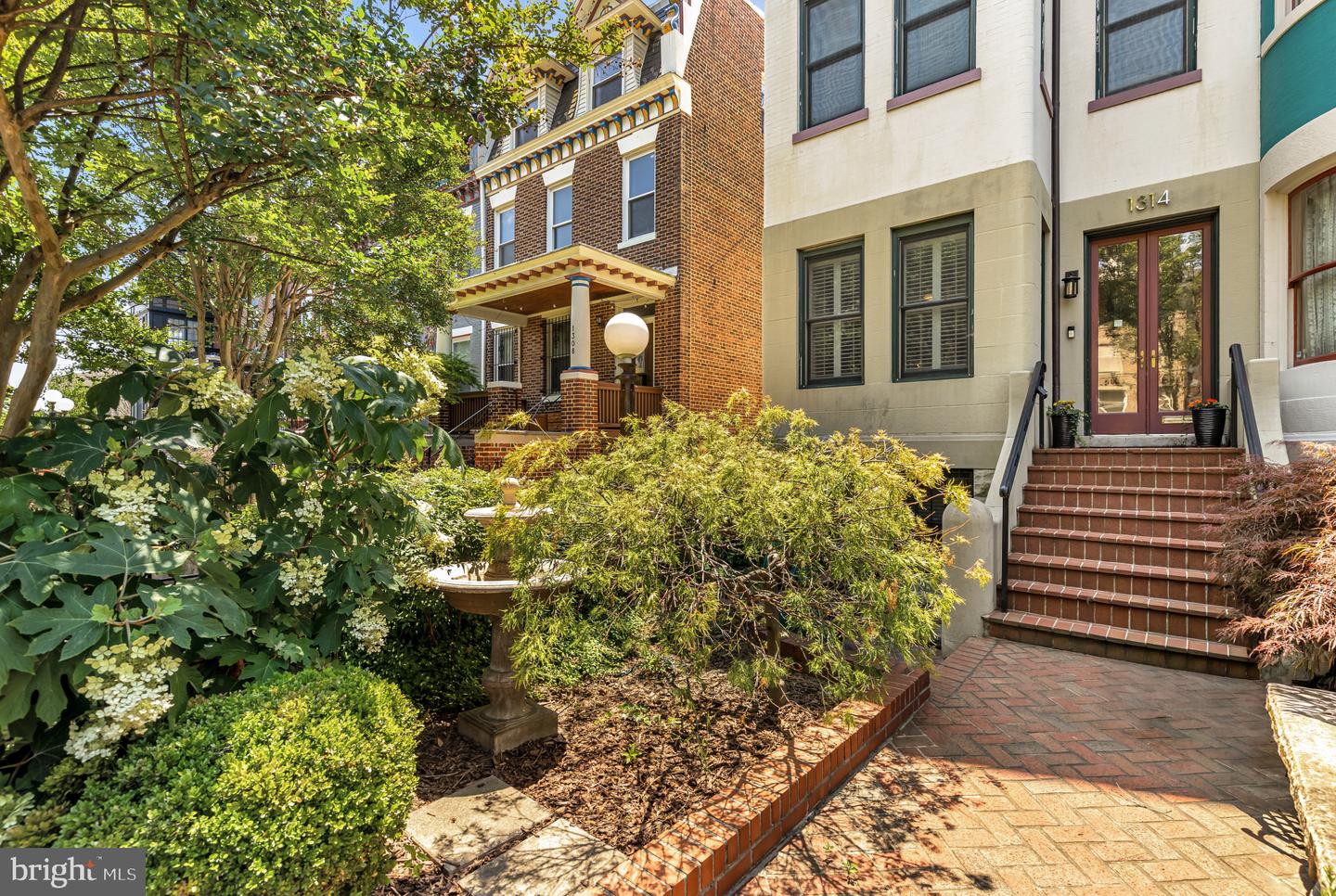 1314 Kenyon St Nw Property Photo 2