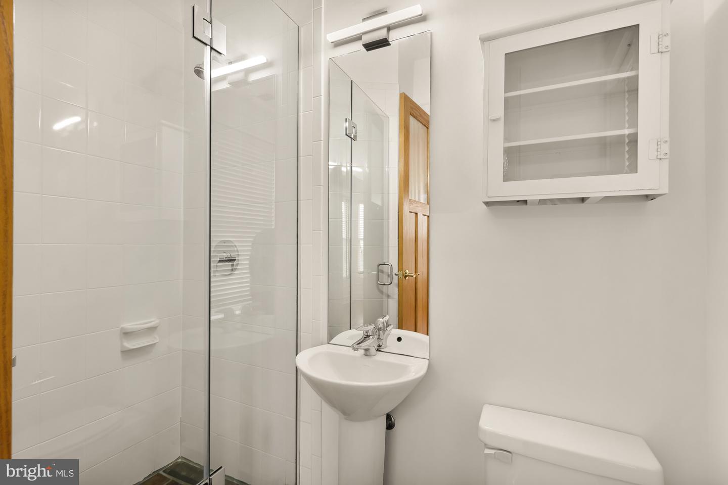 1314 Kenyon St Nw Property Photo 33