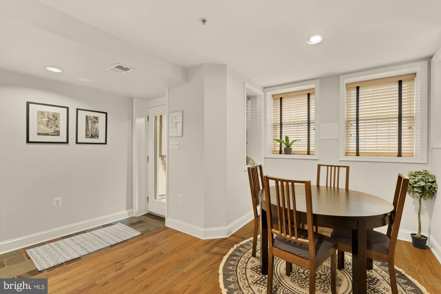 1314 Kenyon St Nw Property Photo 64