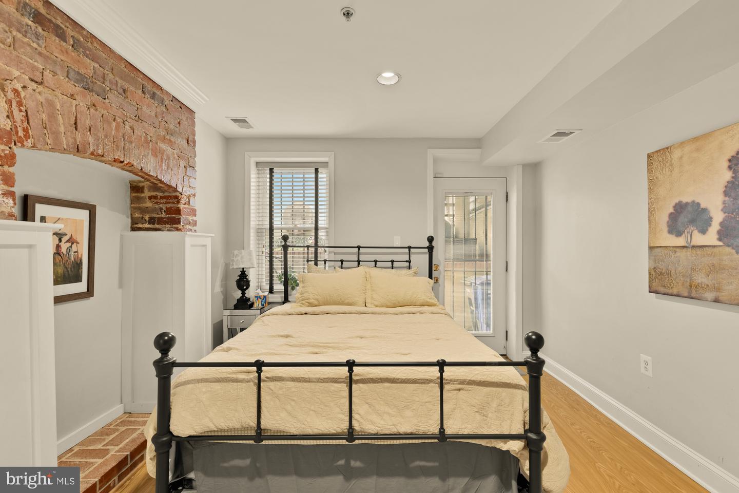 1314 Kenyon St Nw Property Photo 77