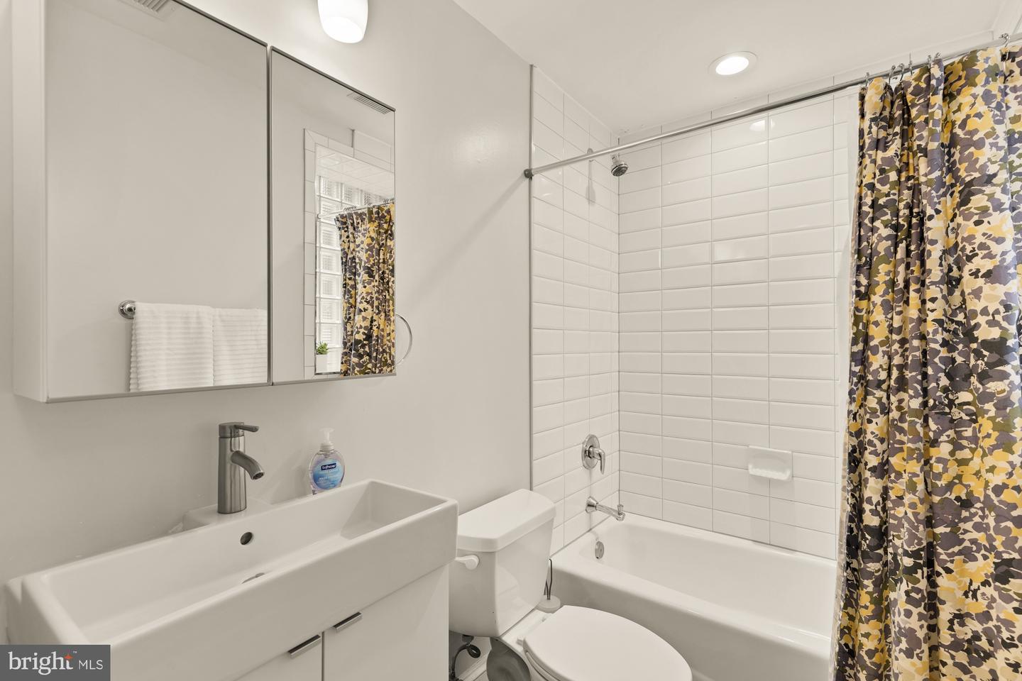 1314 Kenyon St Nw Property Photo 79