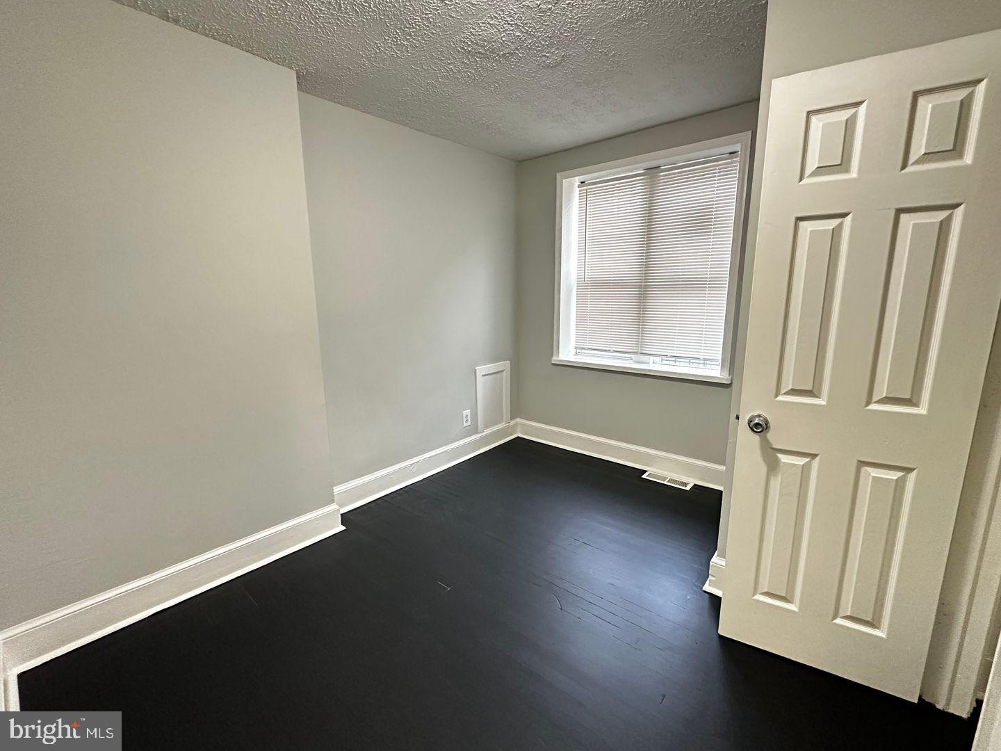 4632 Hillside Rd Se Property Photo 9