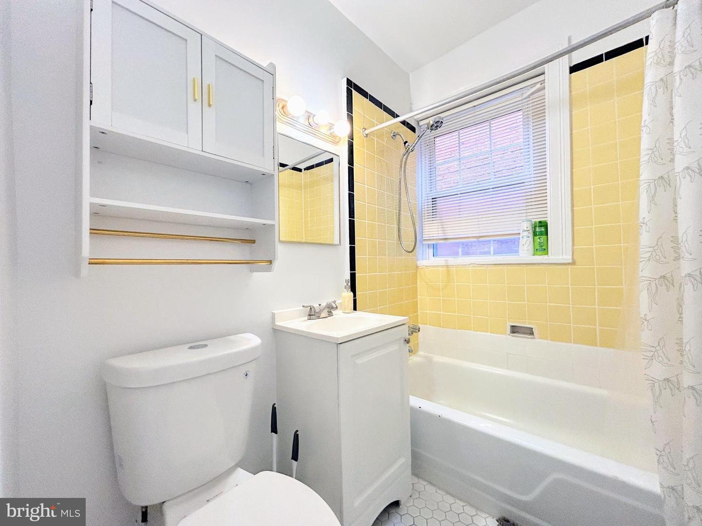 1544 Independence Ave Se #3 Property Photo 9