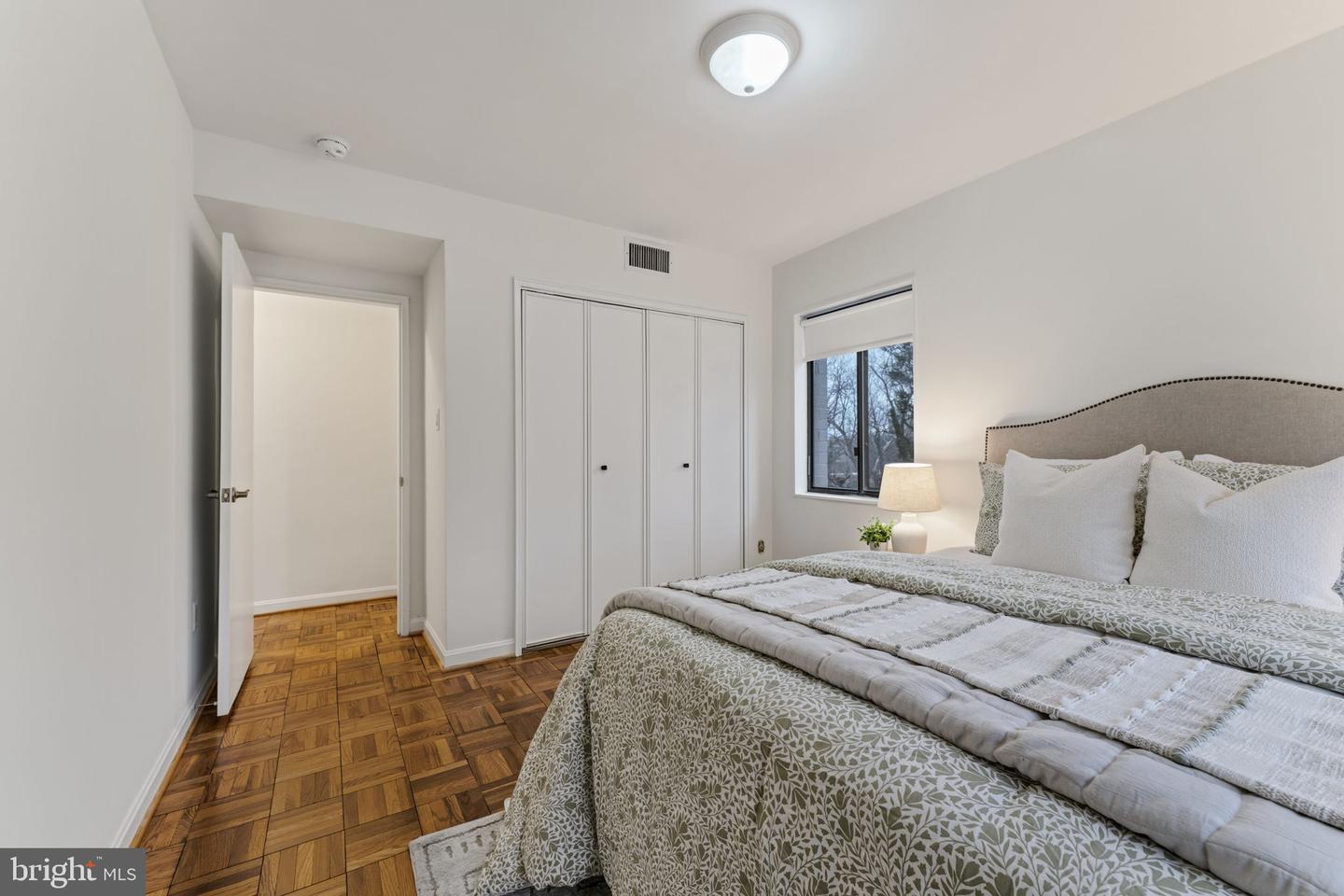 3825 Davis Pl Nw #102 Property Photo 15