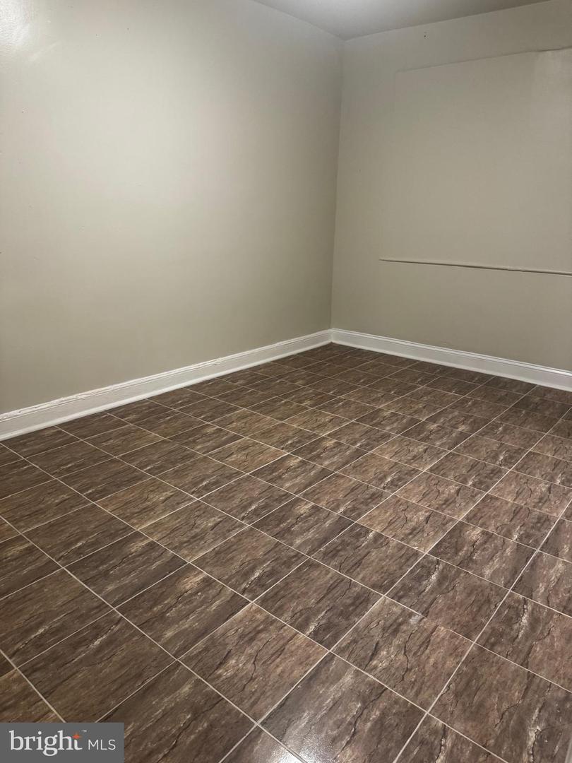 1235 Holbrook Ter Ne Property Photo 14