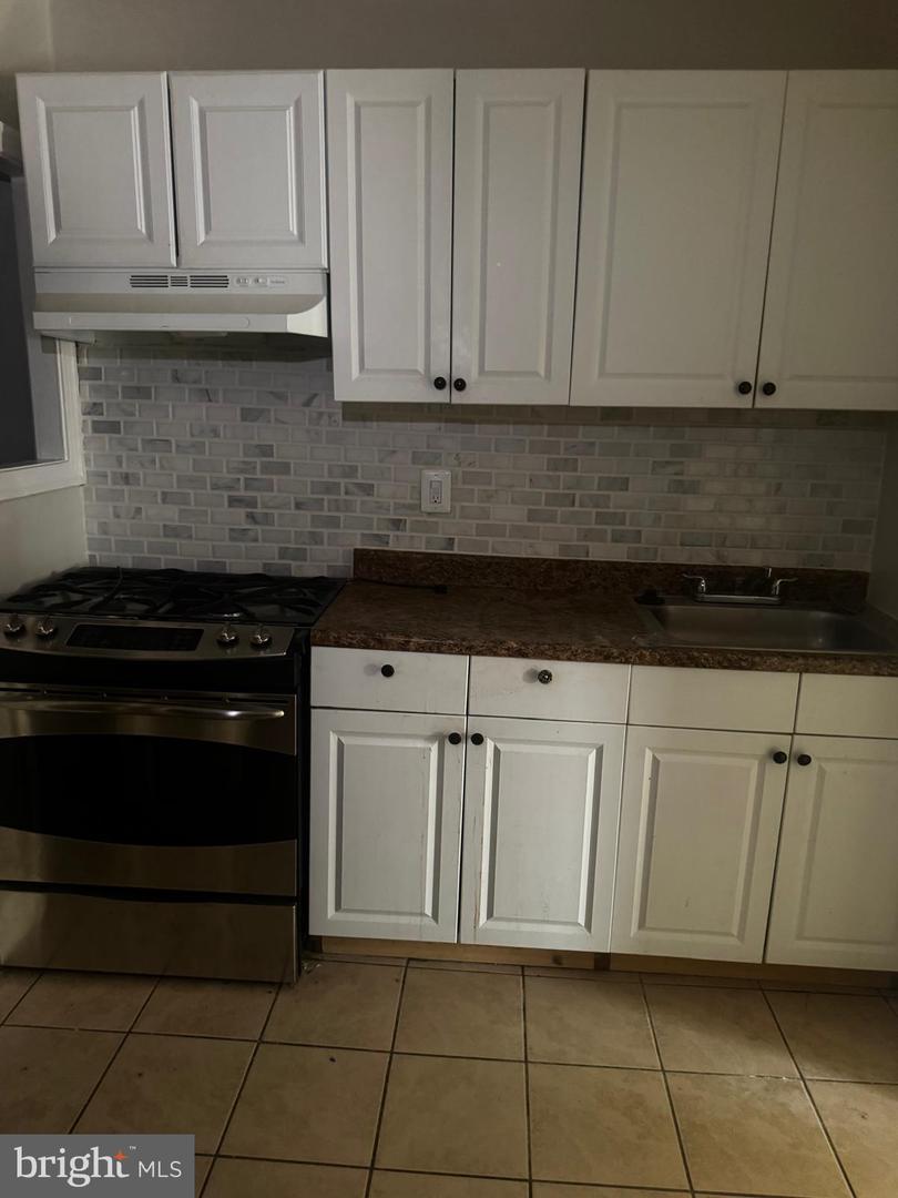 1235 Holbrook Ter Ne Property Photo 20