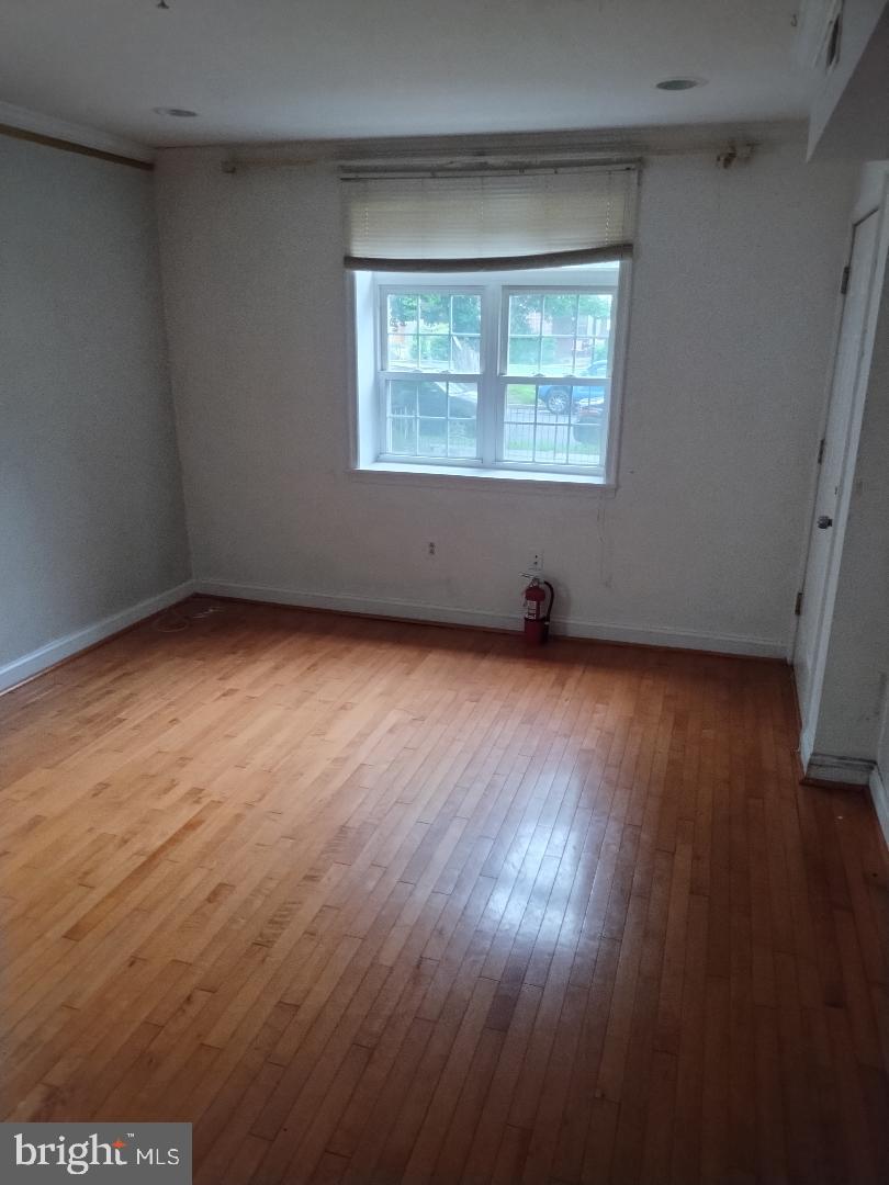 4202 Grant St Ne #202 Property Photo 4