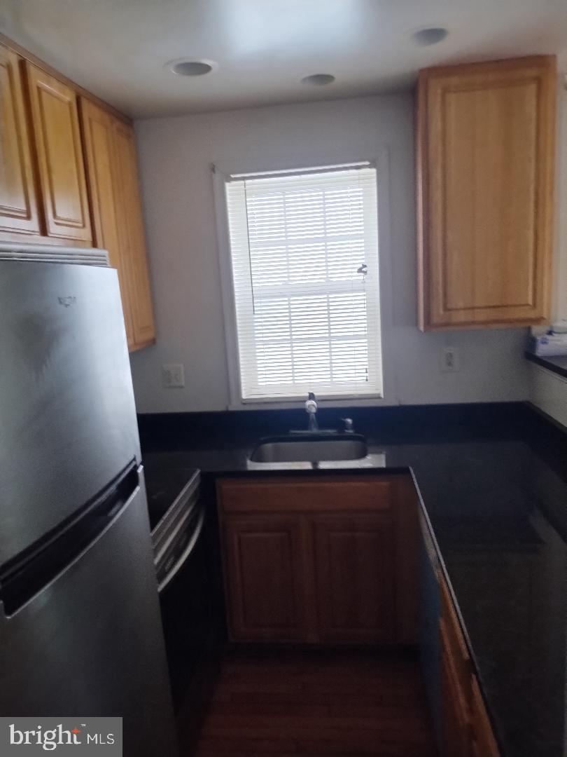 4202 Grant St Ne #202 Property Photo 6