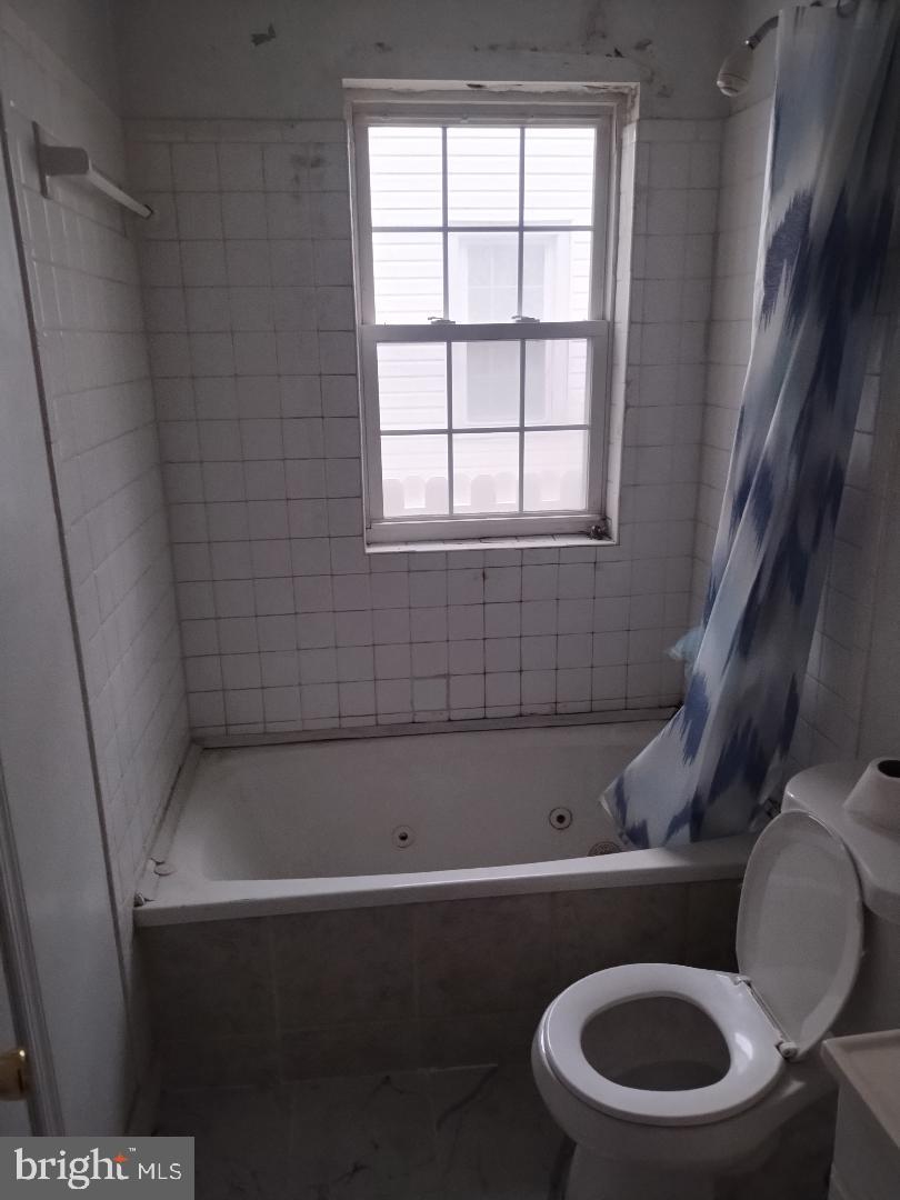 4202 Grant St Ne #202 Property Photo 9