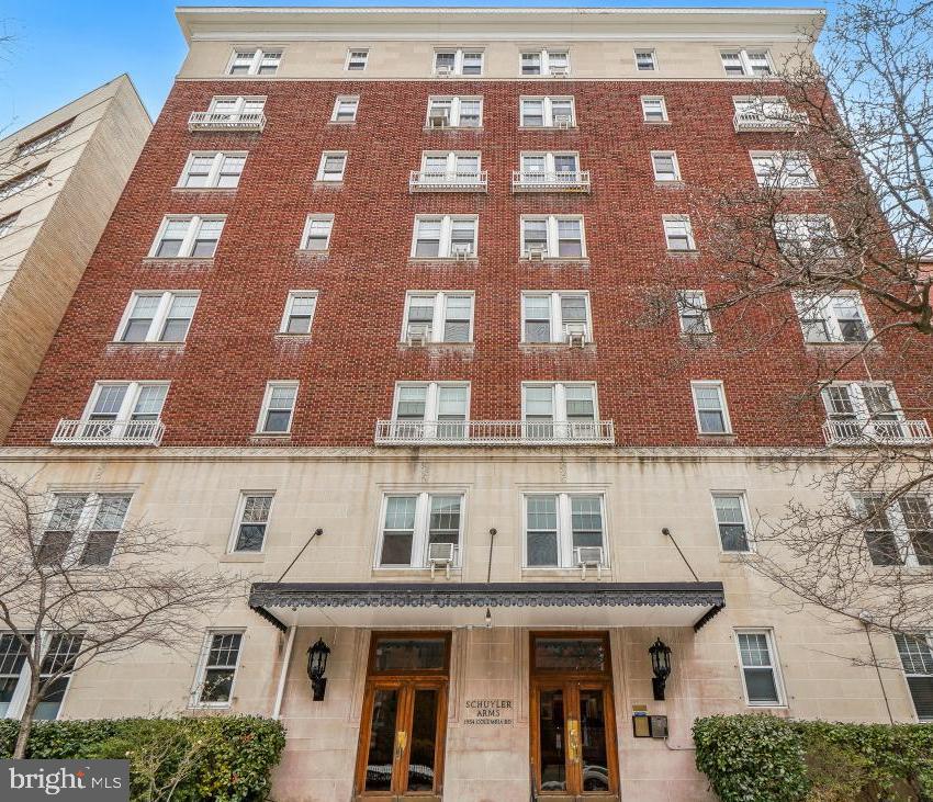 1954 COLUMBIA RD NW #308
