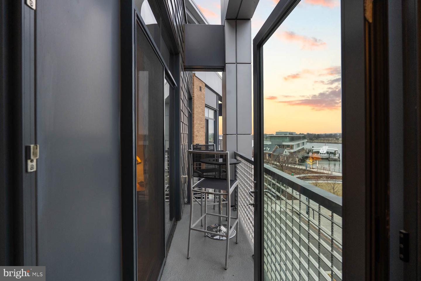 525 Water St Sw #403 Property Photo 44