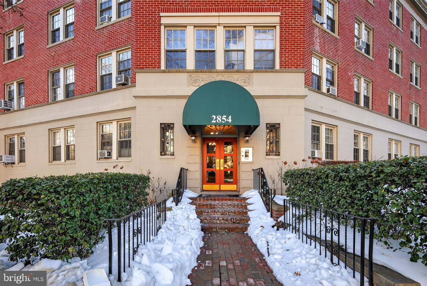 2854 CONNECTICUT AVE NW #32