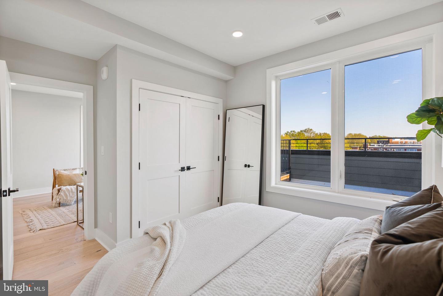 2019 M St Ne #ph9 Property Photo 23