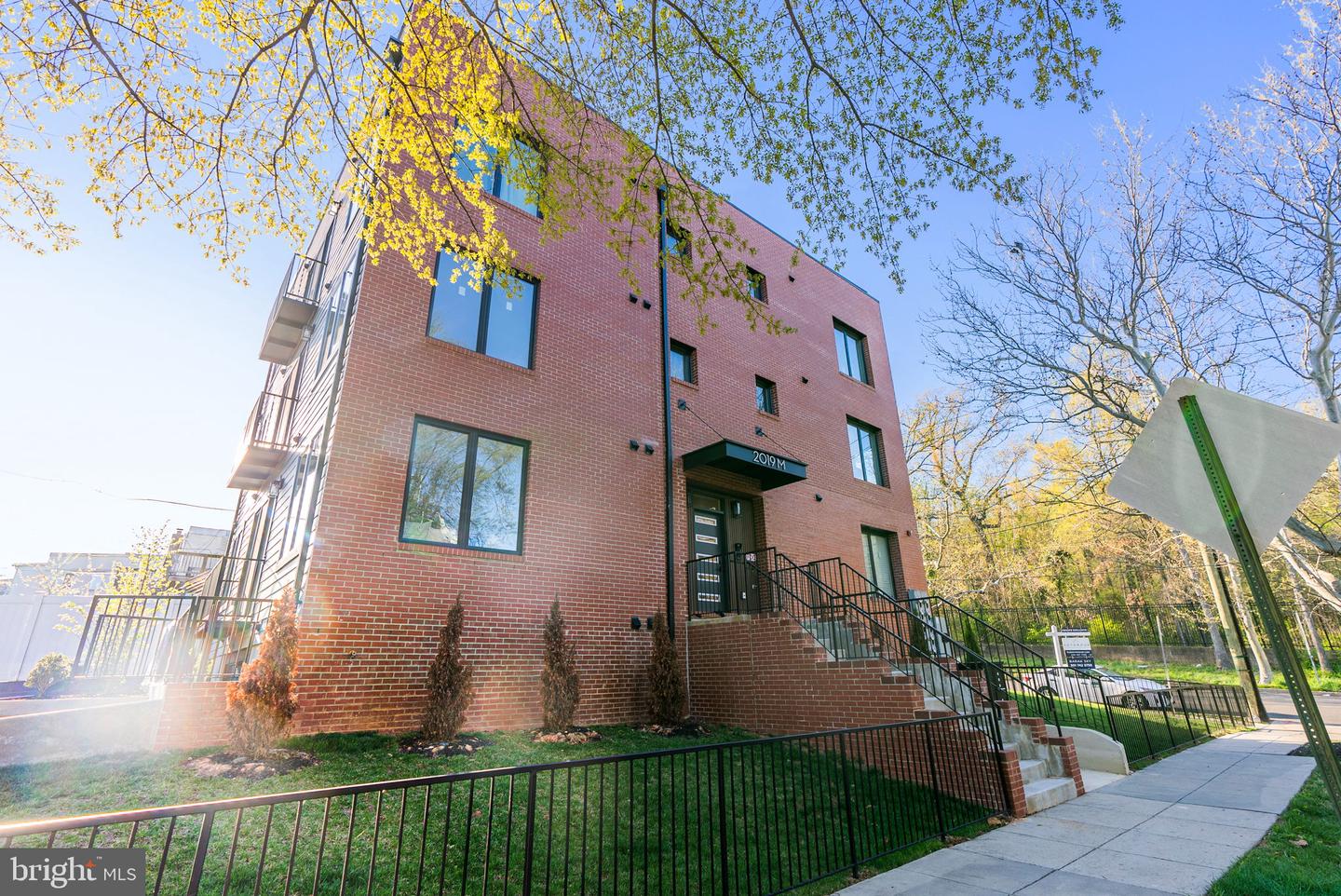 2019 M St Ne #ph9 Property Photo 34
