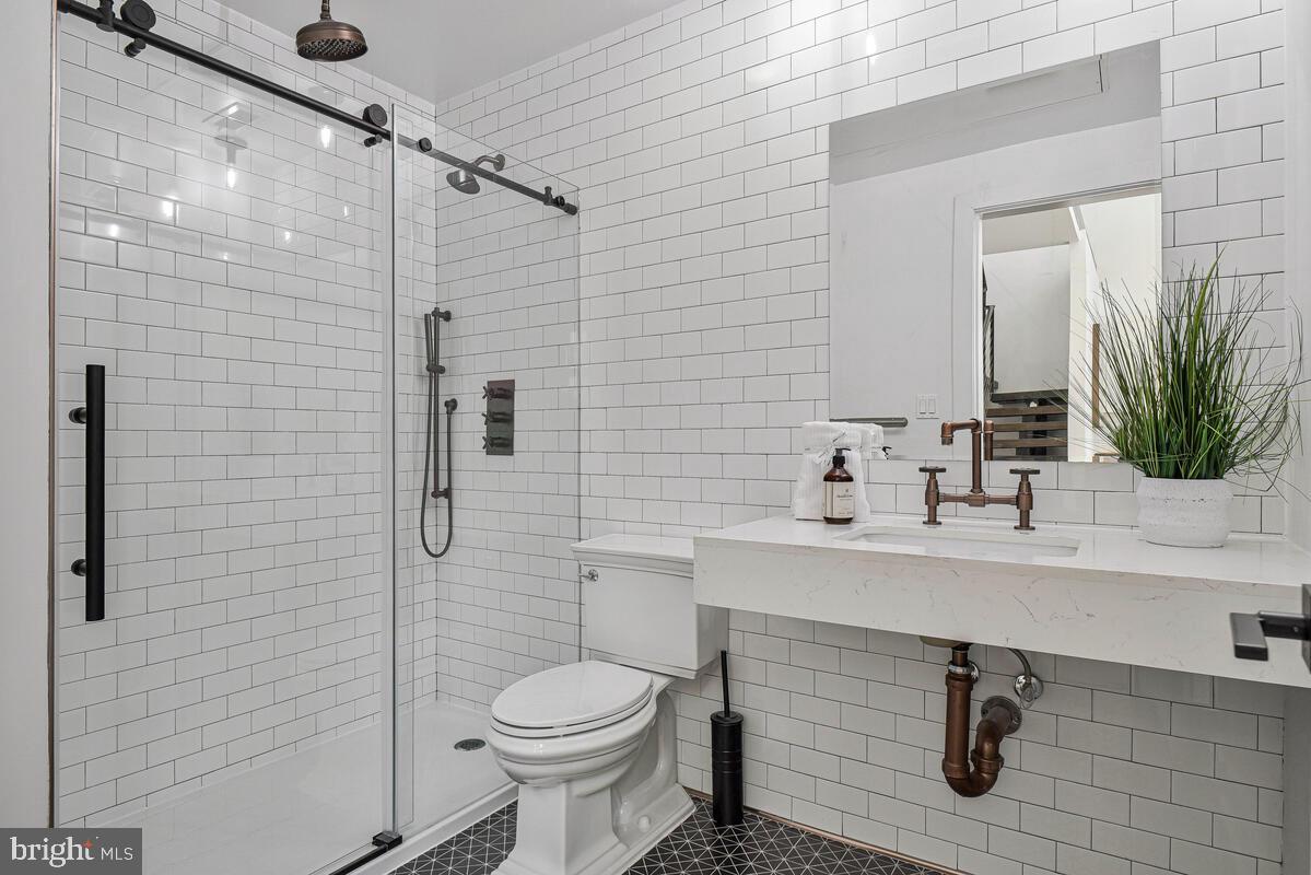 1402 H St Ne #505 Property Photo 17