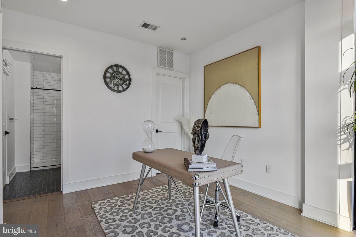 1402 H St Ne #505 Property Photo 19