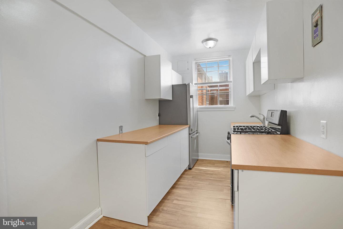 1446 Tuckerman St Nw #306 Property Photo 5