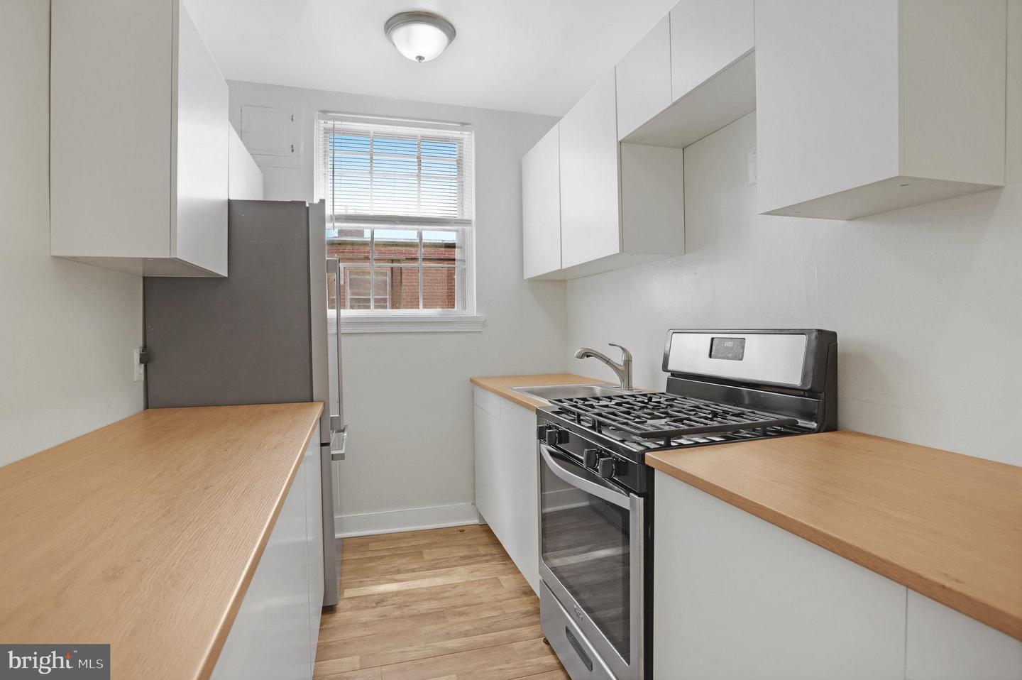 1446 Tuckerman St Nw #306 Property Photo 6