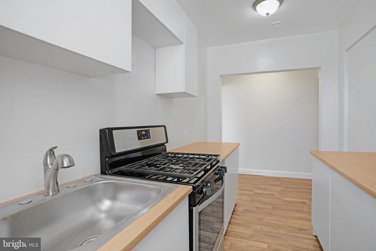 1446 Tuckerman St Nw #306 Property Photo 8