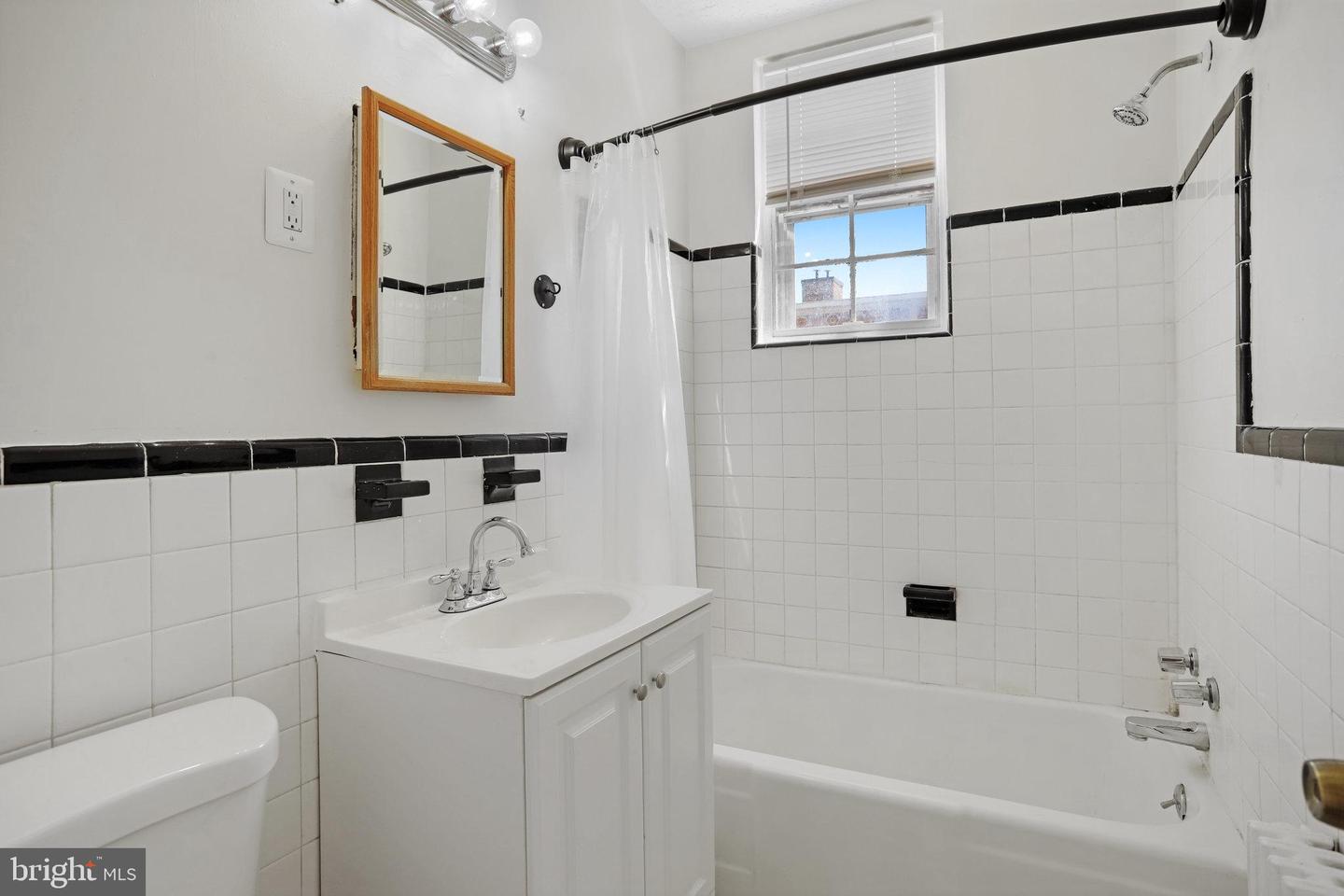 1446 Tuckerman St Nw #306 Property Photo 18