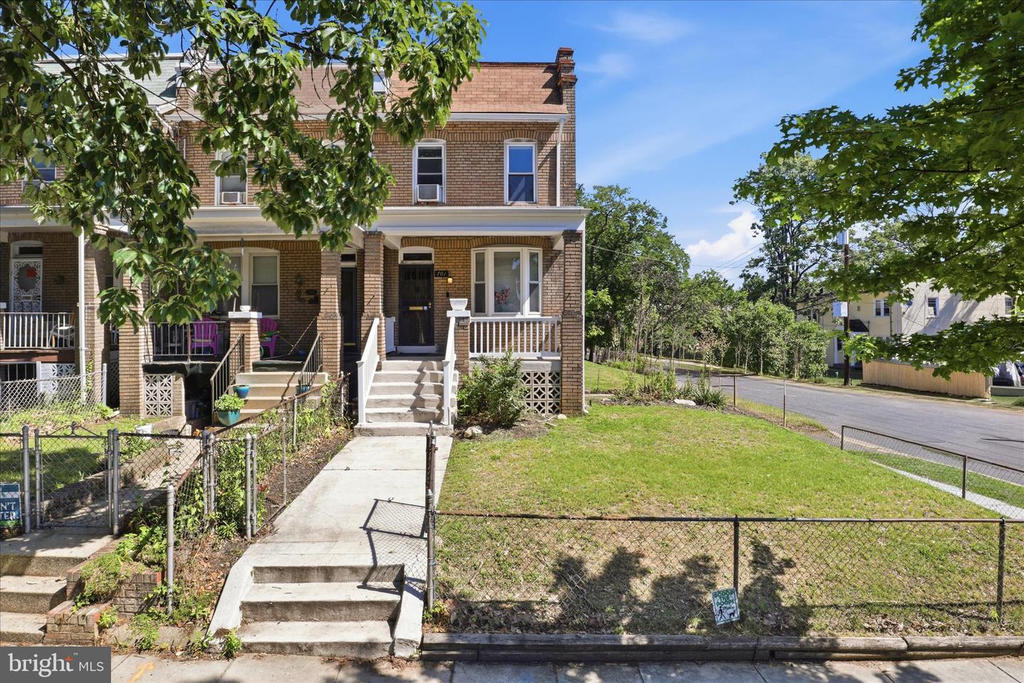 701 Longfellow St Nw Property Photo 1