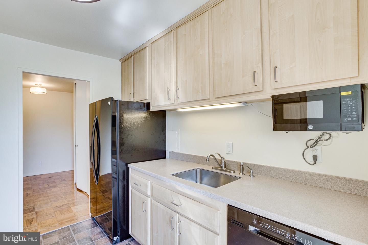 1425 4th St Sw #a305 Property Photo 19