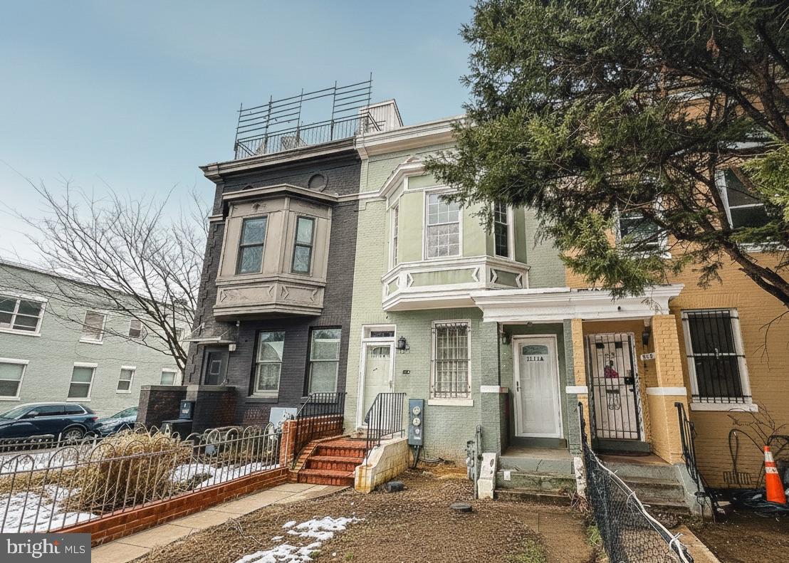 1521 3rd St Nw #b Property Photo 1