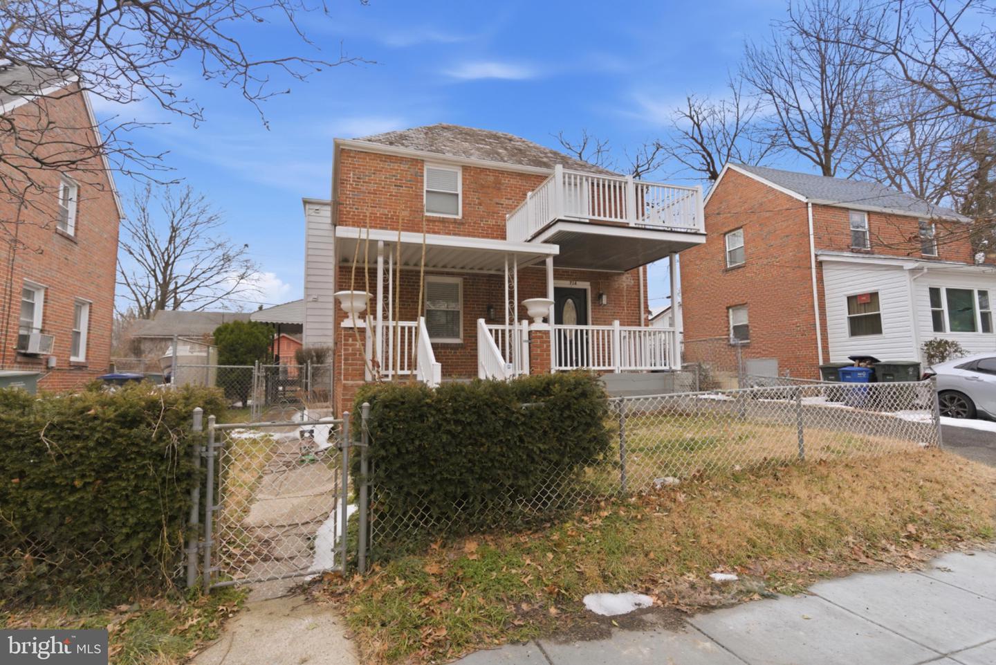 716 Croissant Pl Se Property Photo 1